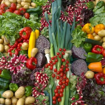 Dlaczego warto regularnie spożywać warzywa?