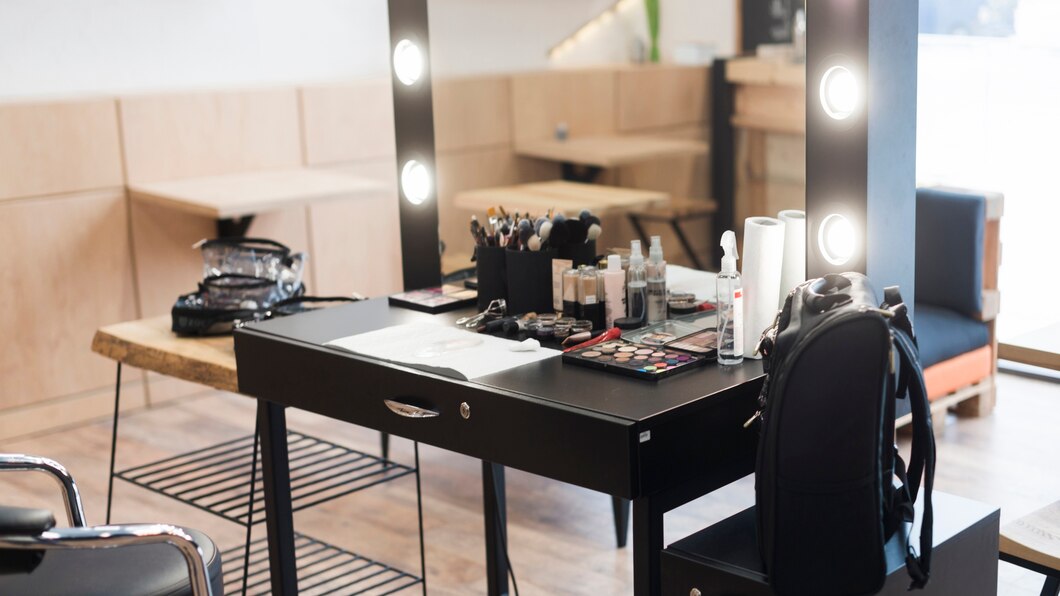 Poradnik – jak wybrać odpowiednie narzędzia dla profesjonalnego salonu kosmetycznego