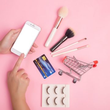 Jak wybierać kosmetyki online, aby spełniały nasze oczekiwania?